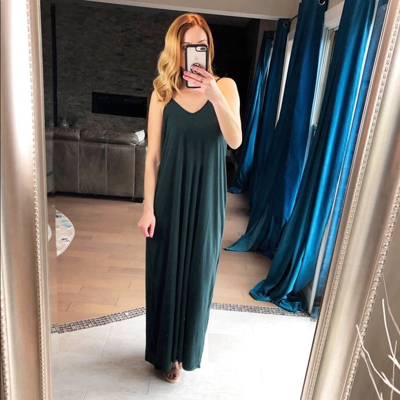 Hunter Green Maxi Dress - Picture 1 of 4